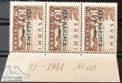Finland 1941 WWII Occupation of East Karelia 10 mk green overprint strip of 3 stamps with mark on margin MNH